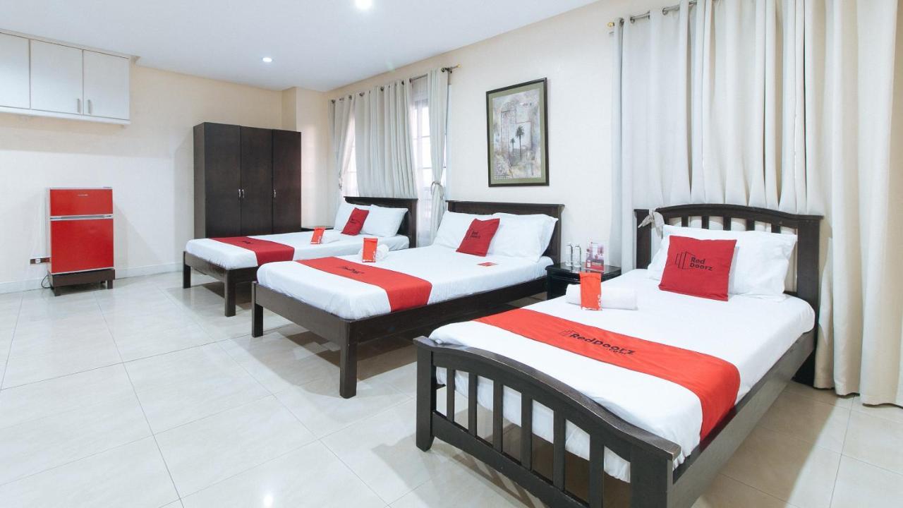 Reddoorz Plus @ Better Living Paranaque Paranaque City Exterior photo