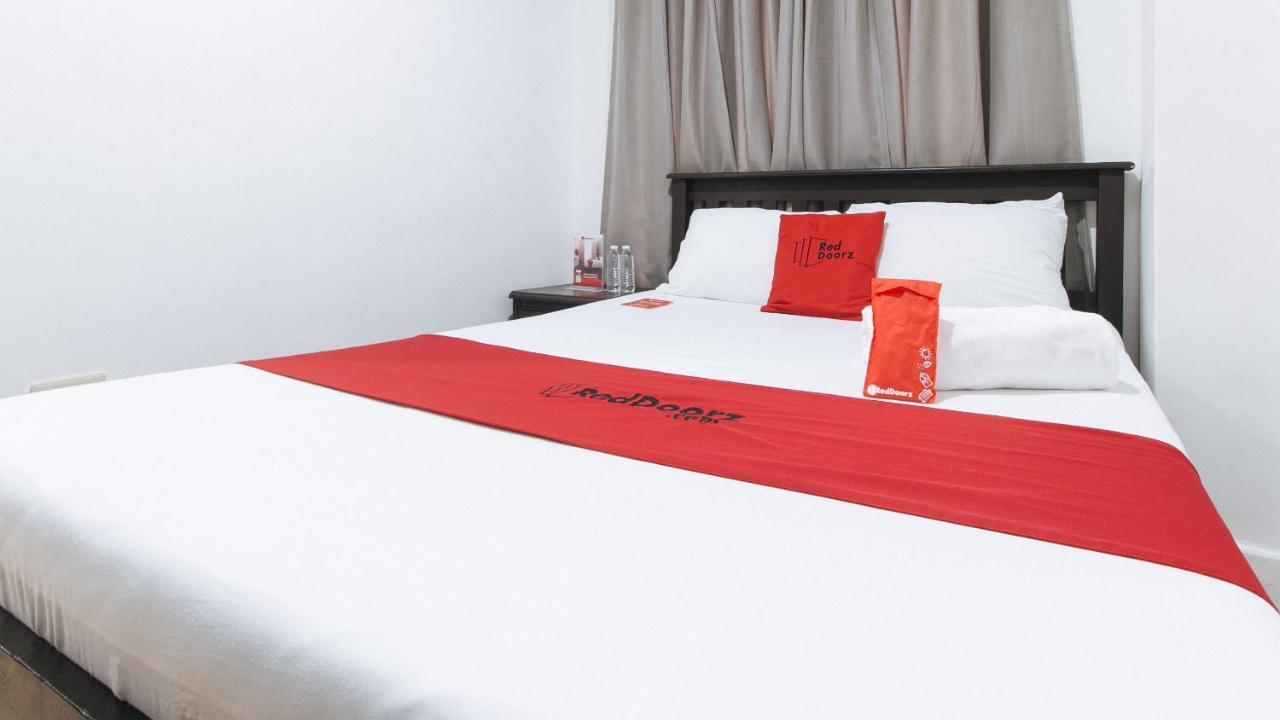 Reddoorz Plus @ Better Living Paranaque Paranaque City Exterior photo